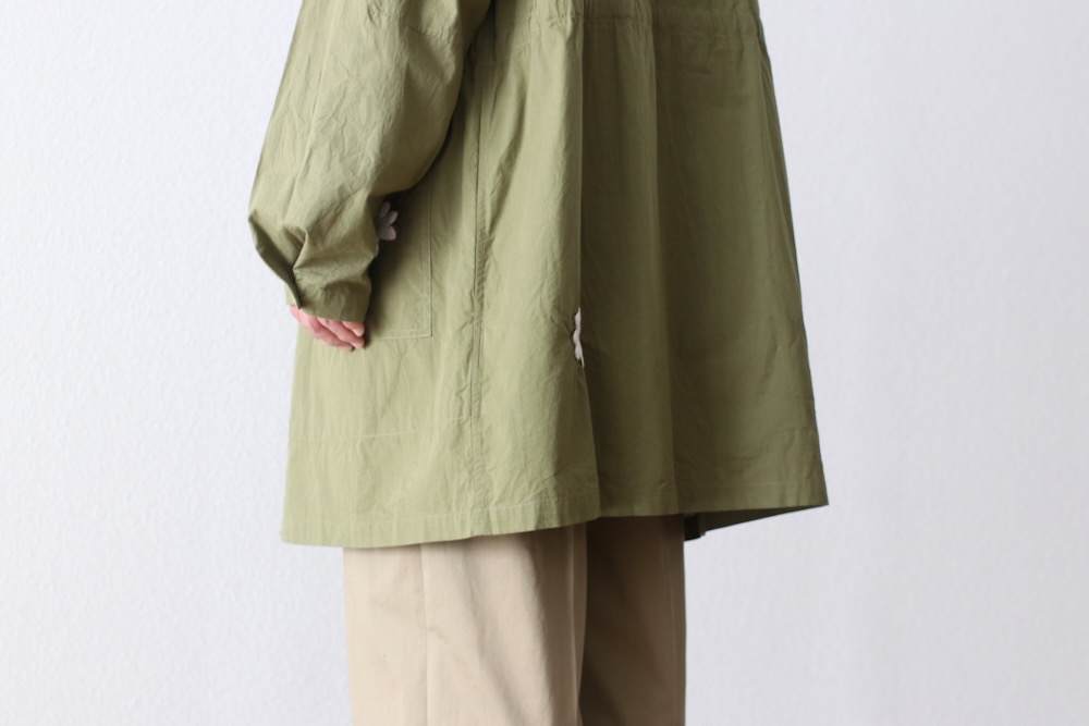 NOMARHYTHM TEXTILE (�Ρ��ޥꥺ��ƥ���������) ��Flower Embroidery Hooded Coat��