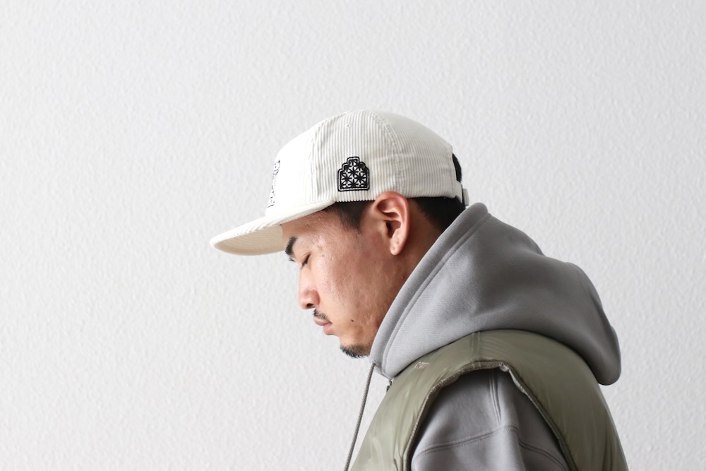 C.E(��������) "DRAGON CASTLE CAP"