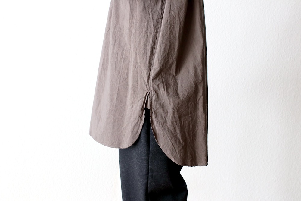 WOMEN'S】TOUJOURS（トゥジュー）“Classic Band Collar Shirt -SHADOW