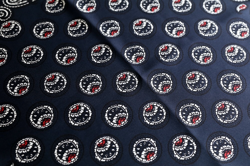 NOMARHYTHM TEXTILE (�Ρ��ޥꥺ��ƥ���������)��Paisley Silk Bandana Scarf��