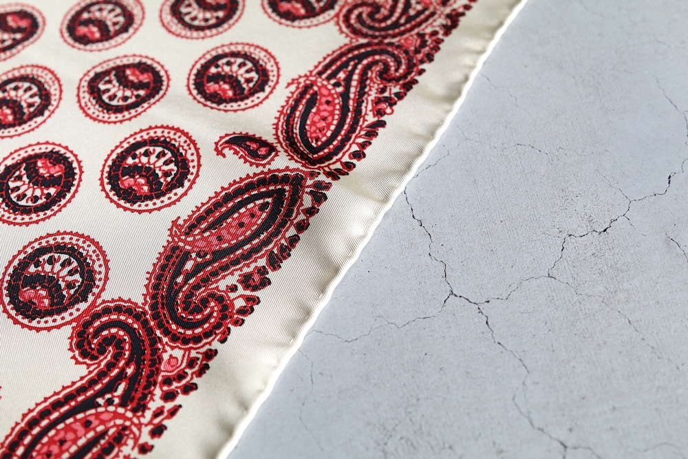 NOMARHYTHM TEXTILE (�Ρ��ޥꥺ��ƥ���������)��Paisley Silk Bandana Scarf��