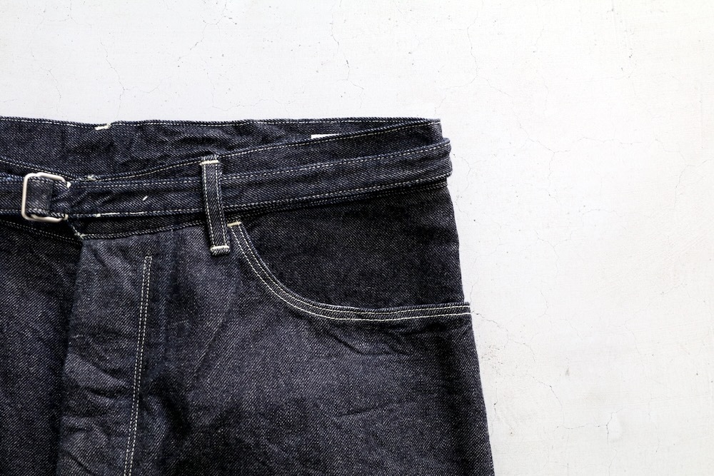 blurhms(�֥顼�ॹ) "12.9oz Denim Bias Belted Pants"