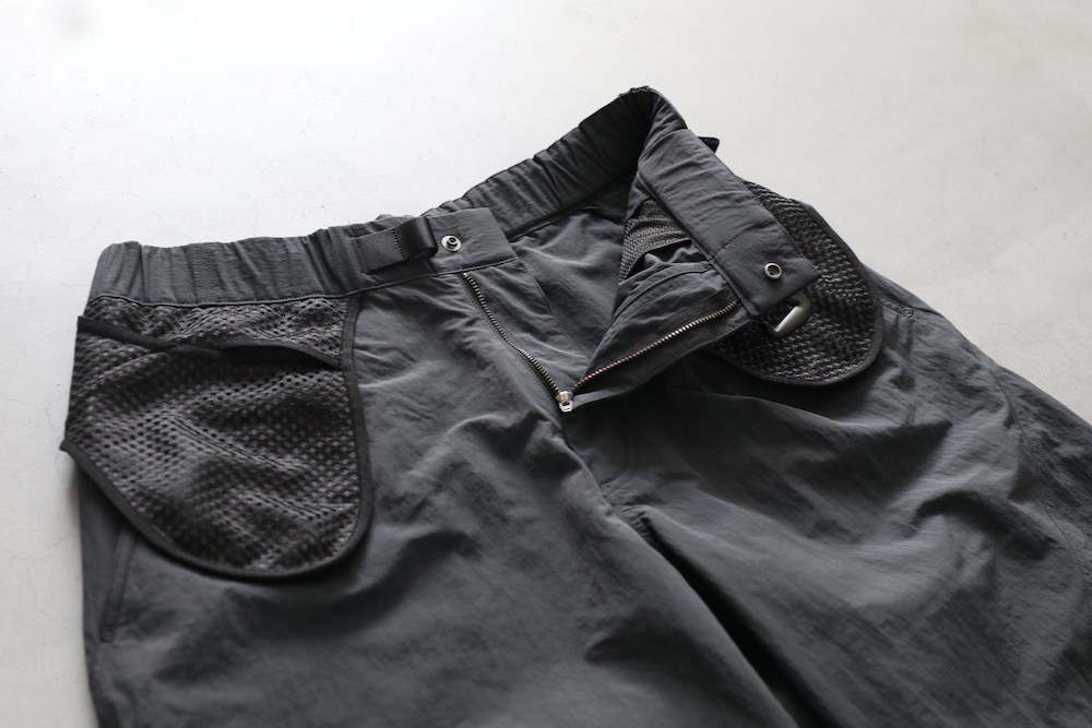 GOLDWIN 0 (������ɥ����� ����) "Helicoid Pocket Shorts"