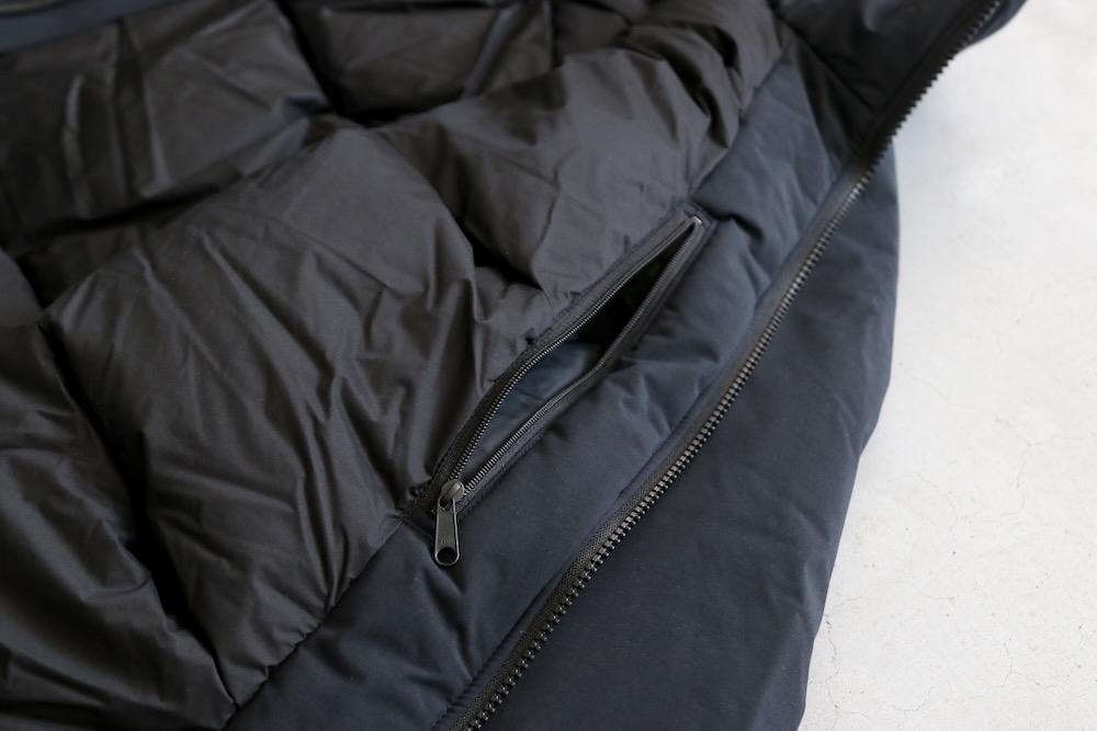 GOLDWIN (ɥ) "GORE-TEX Snow Range Down Coat"