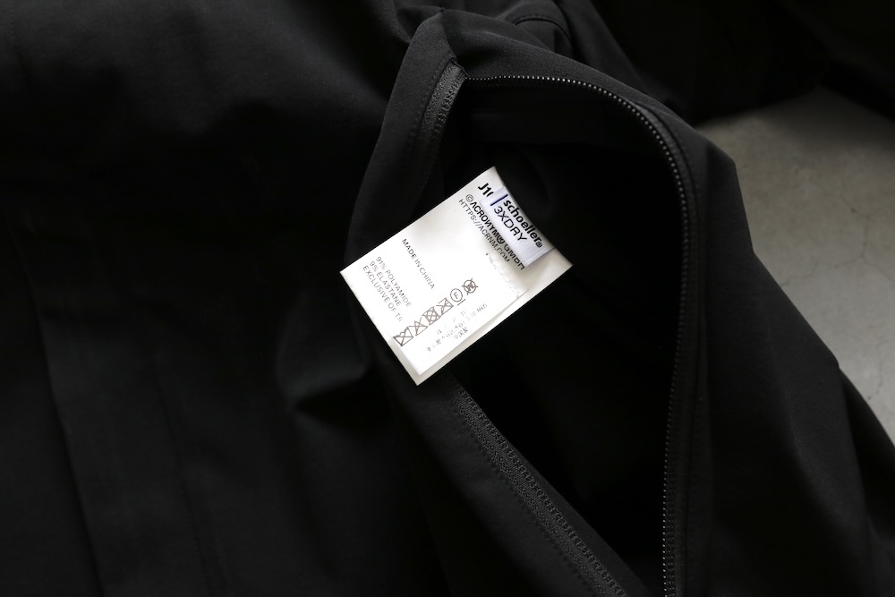 ACRONYM(�������˥���) "J106-DS Schoeller Dryskin + 3xDry  drizzler jacket"