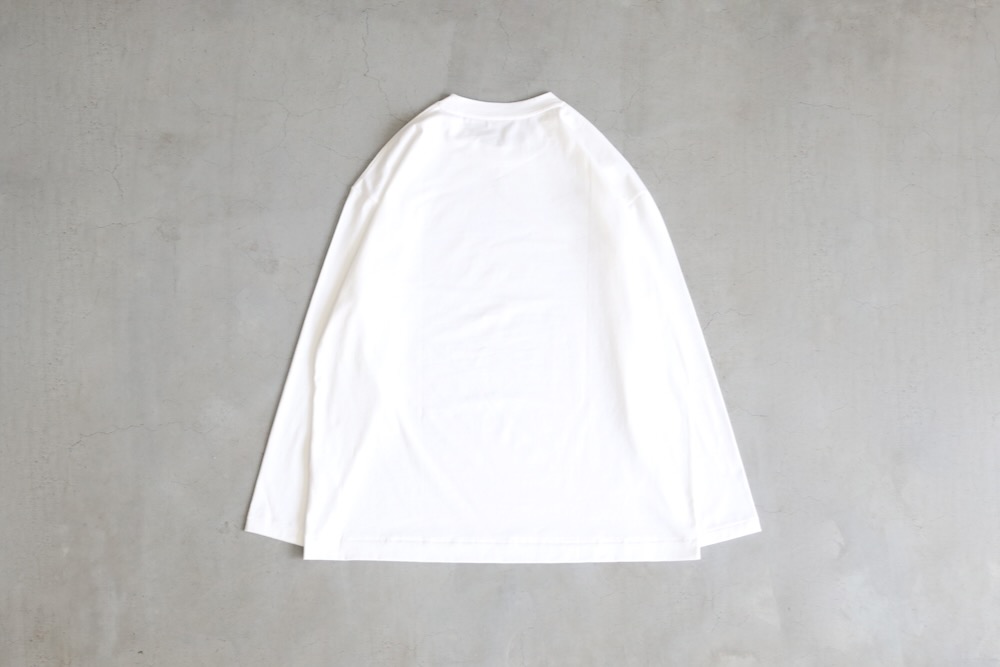 ATON (ȥ) "SUVIN 60/2 OVERSIZED LONG SLEEVE T-SHIRT"