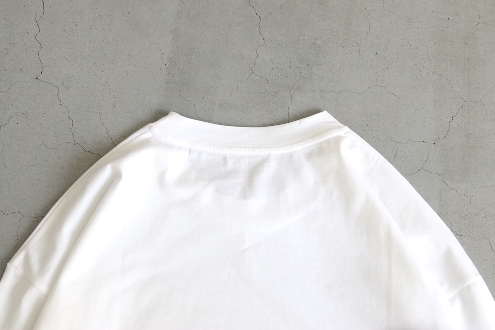 ATON (ȥ) "SUVIN 60/2 OVERSIZED LONG SLEEVE T-SHIRT"