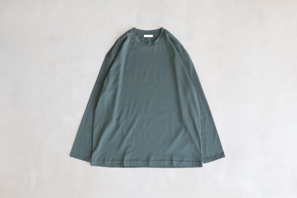 ATON (ȥ) "SUVIN 60/2 OVERSIZED LONG SLEEVE T-SHIRT"