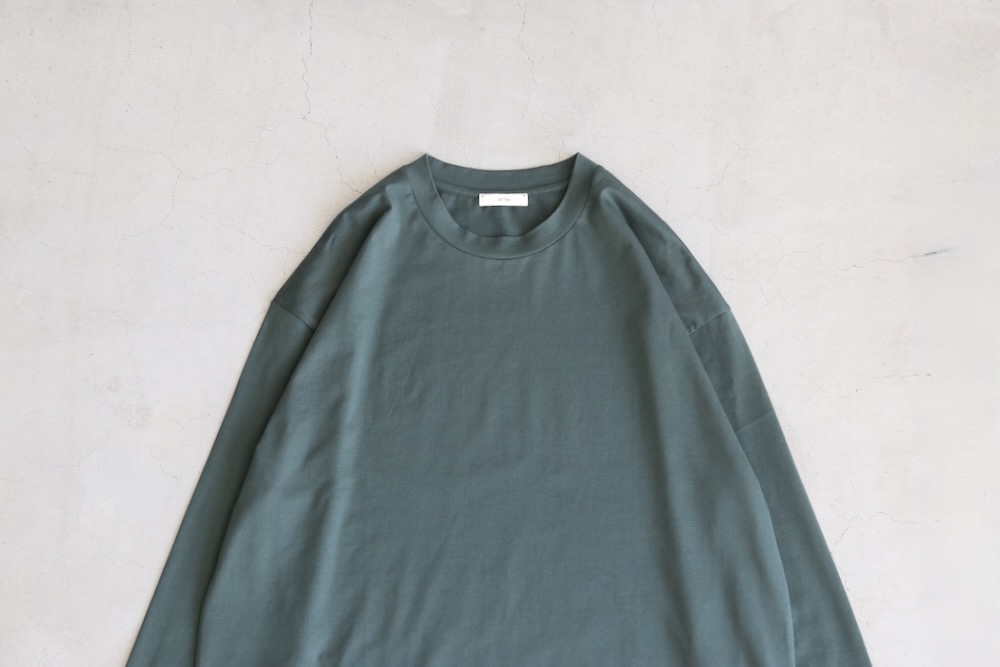 ATON (ȥ) "SUVIN 60/2 OVERSIZED LONG SLEEVE T-SHIRT"