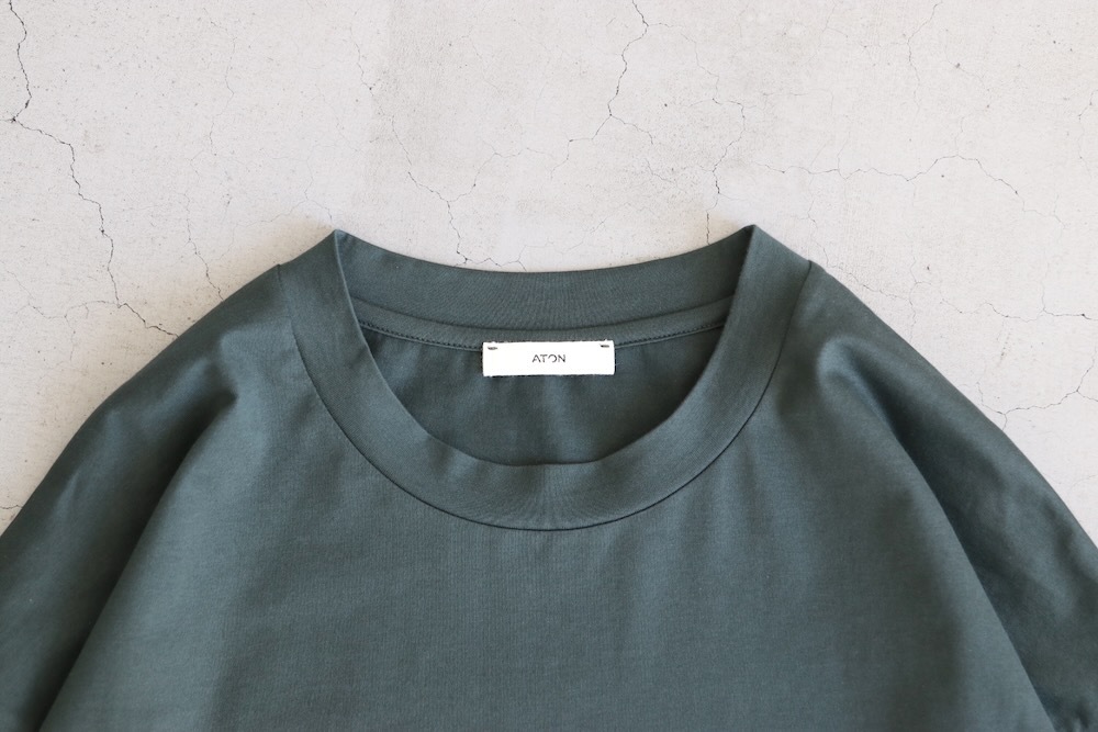 ATON (ȥ) "SUVIN 60/2 OVERSIZED LONG SLEEVE T-SHIRT"