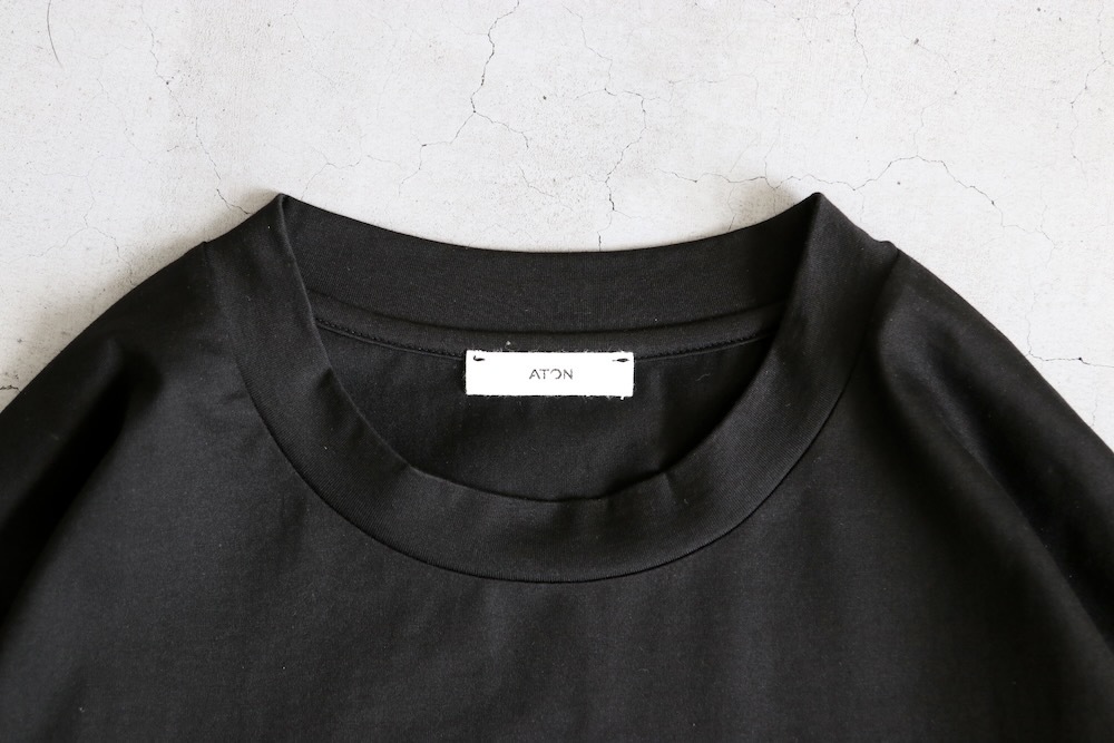 ATON (ȥ) "SUVIN 60/2 OVERSIZED LONG SLEEVE T-SHIRT"