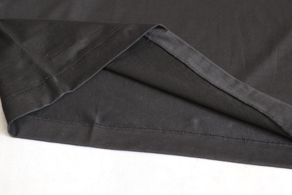 ATON (ȥ) "SUVIN 60/2 OVERSIZED LONG SLEEVE T-SHIRT"