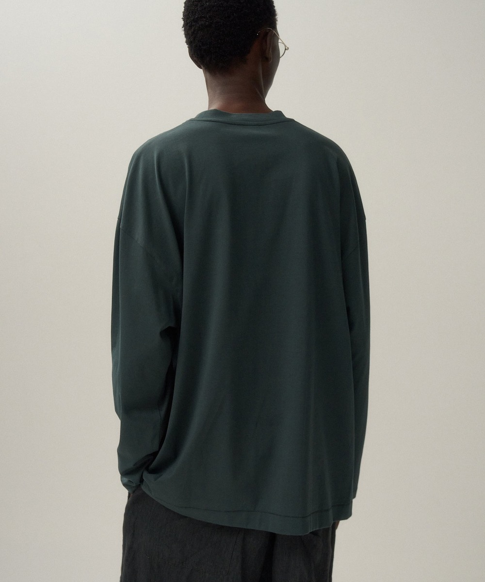 ATON (ȥ) "SUVIN 60/2 OVERSIZED LONG SLEEVE T-SHIRT"