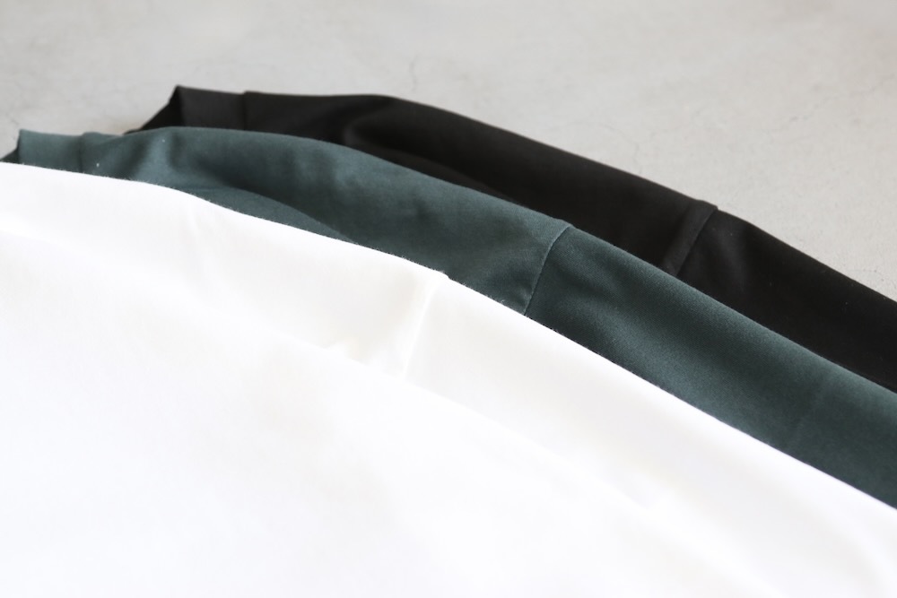 ATON (ȥ) "SUVIN 60/2 OVERSIZED LONG SLEEVE T-SHIRT"