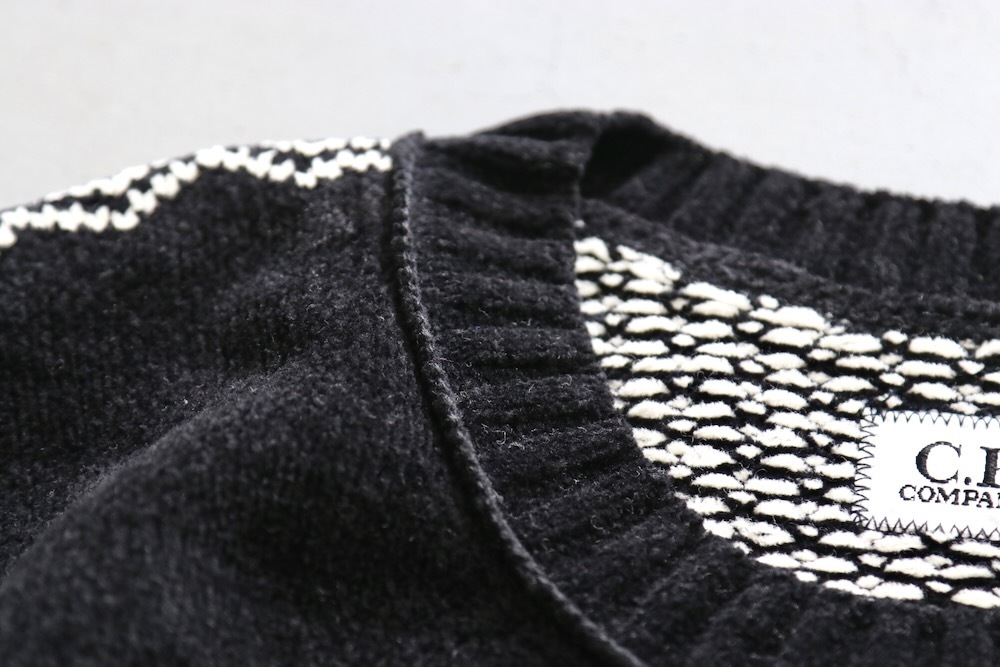 C.P. Company (ԡѥˡ) "CHENILLE COTTON JACQUARD KNIT"