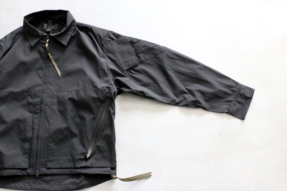 ACRONYM(�������˥���) "LA12-M Miliken nylon spandex action zip shirt"