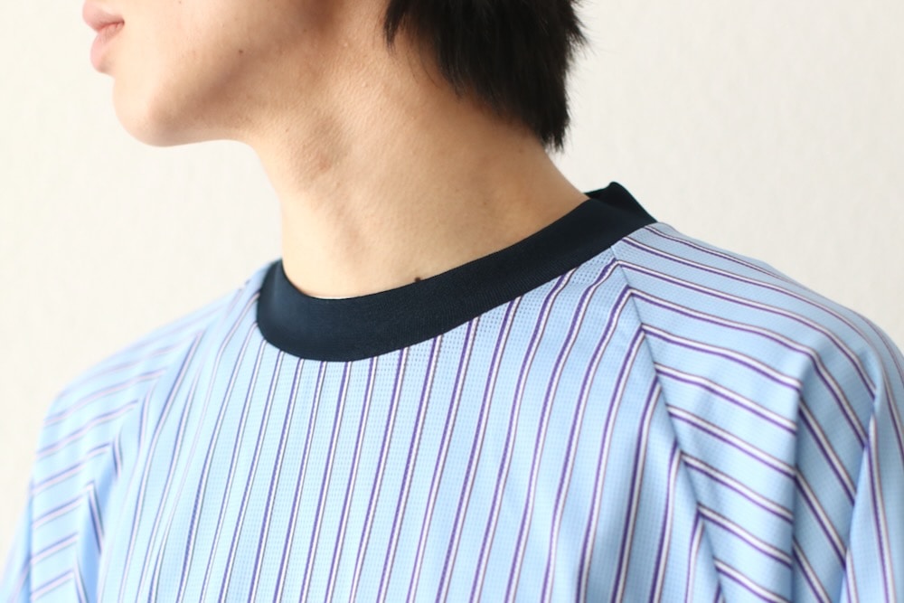 White Mountaineering (�ۥ磻�ȥޥ���ƥ˥����) "STRIPE RAGLAN PULLOVER"