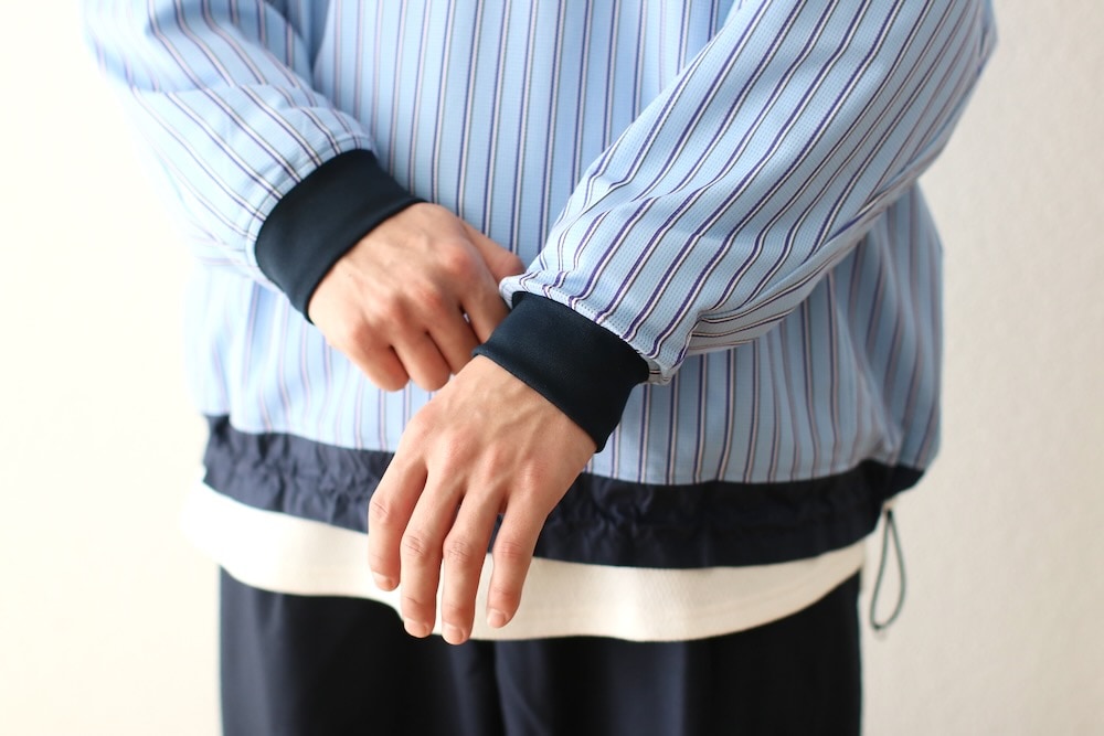 White Mountaineering (�ۥ磻�ȥޥ���ƥ˥����) "STRIPE RAGLAN PULLOVER"