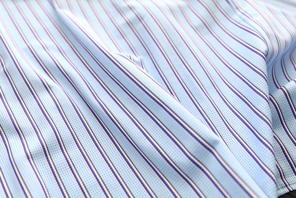 White Mountaineering (�ۥ磻�ȥޥ���ƥ˥����) "STRIPE RAGLAN PULLOVER"