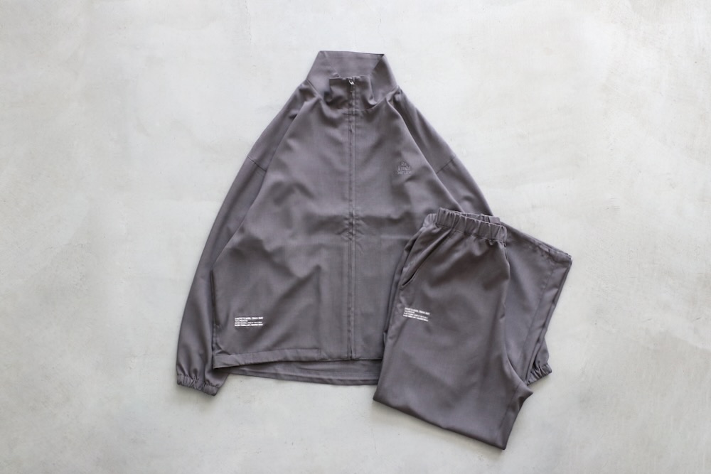 ReFresh!Service(�ե�å��奵���ӥ�) "SYNTHETIC WOOL TRACK SUIT"