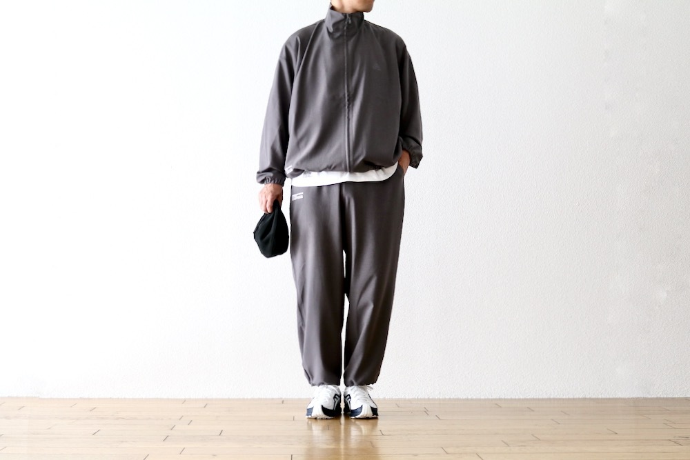 ReFresh!Service(�ե�å��奵���ӥ�) "SYNTHETIC WOOL TRACK SUIT"