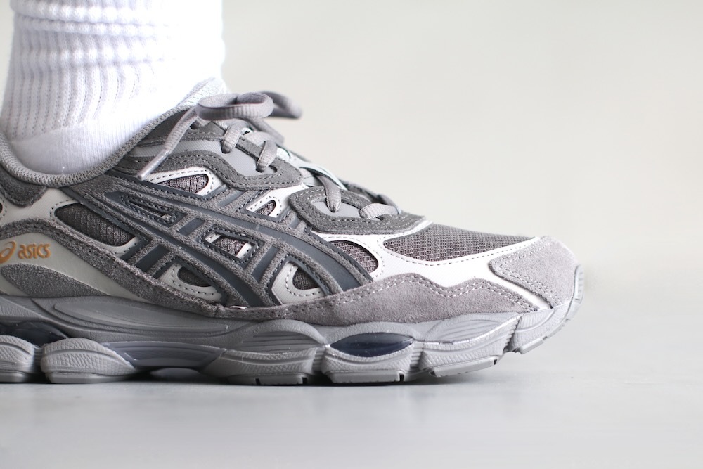 ASICS (アシックス) 