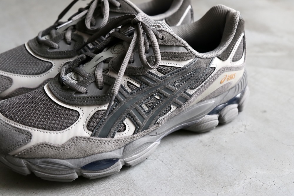 ASICS (アシックス) 