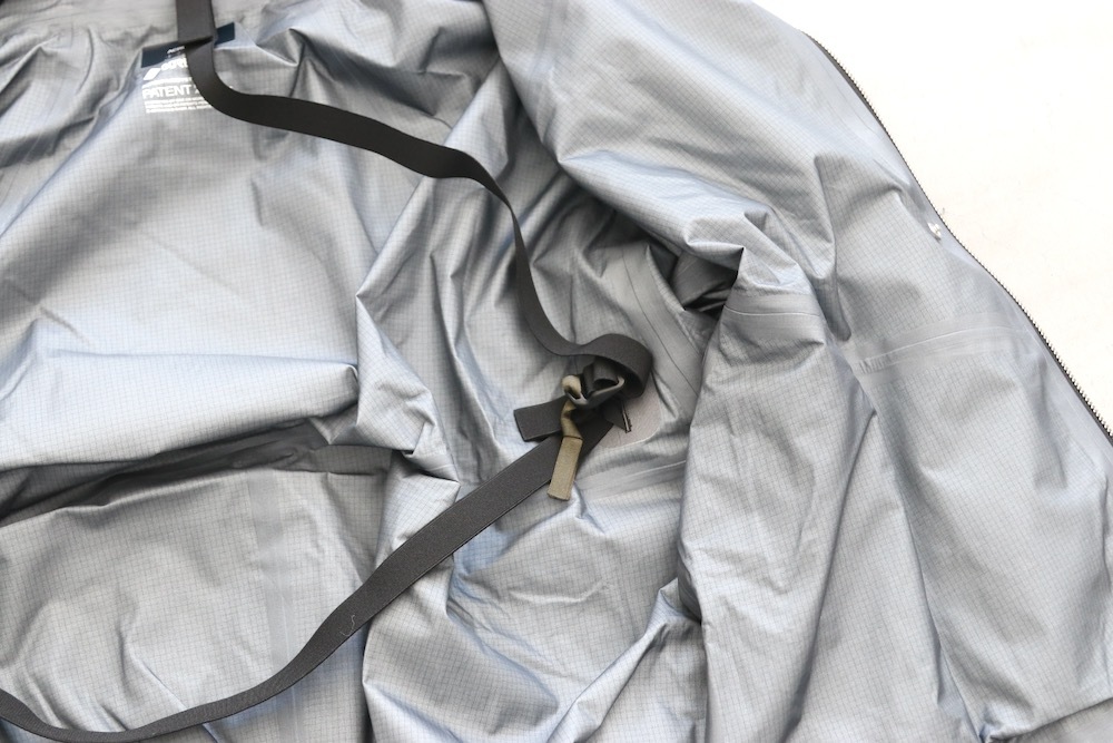 GORE-TEXACRONYM(˥) "J110TS-GT 3L Gore-Tex Pro Tec Sys Jacket"