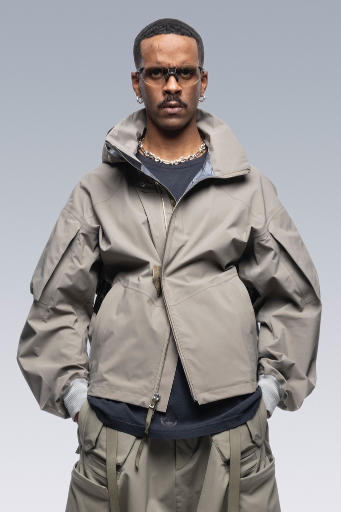 GORE-TEXACRONYM(˥) "J110TS-GT 3L Gore-Tex Pro Tec Sys Jacket"