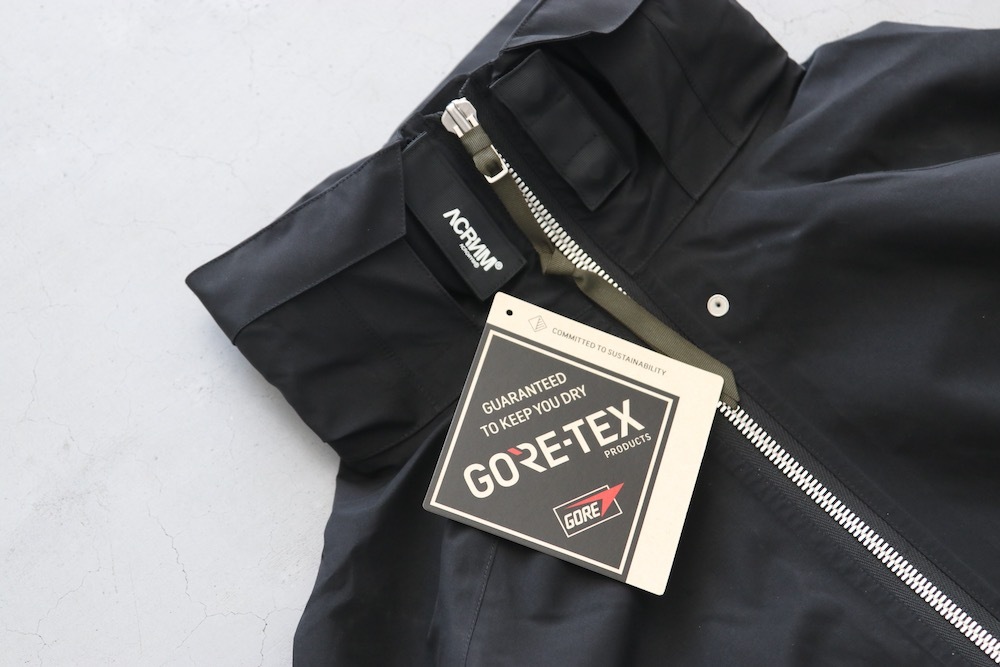 GORE-TEXACRONYM(˥) "J110TS-GT 3L Gore-Tex Pro Tec Sys Jacket"