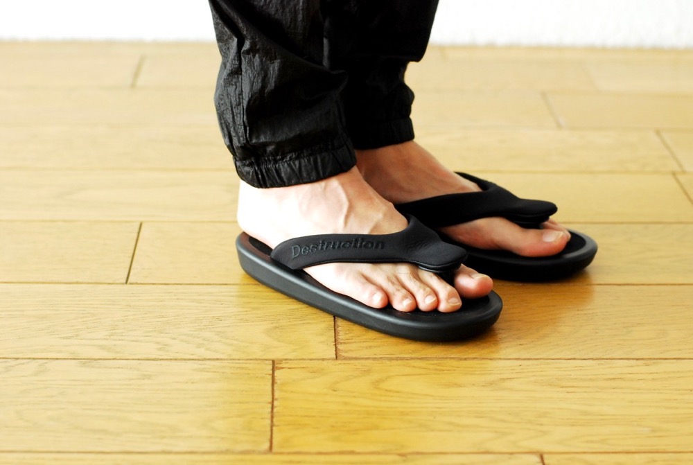limitedOJOJO NAITO  itten. (祸 ʥȡߥåƥ)"BEACH SANDAL -wind water proof-"