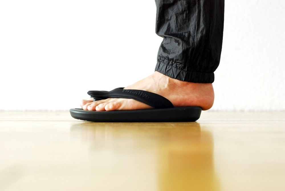 limitedOJOJO NAITO  itten. (祸 ʥȡߥåƥ)"BEACH SANDAL -wind water proof-"