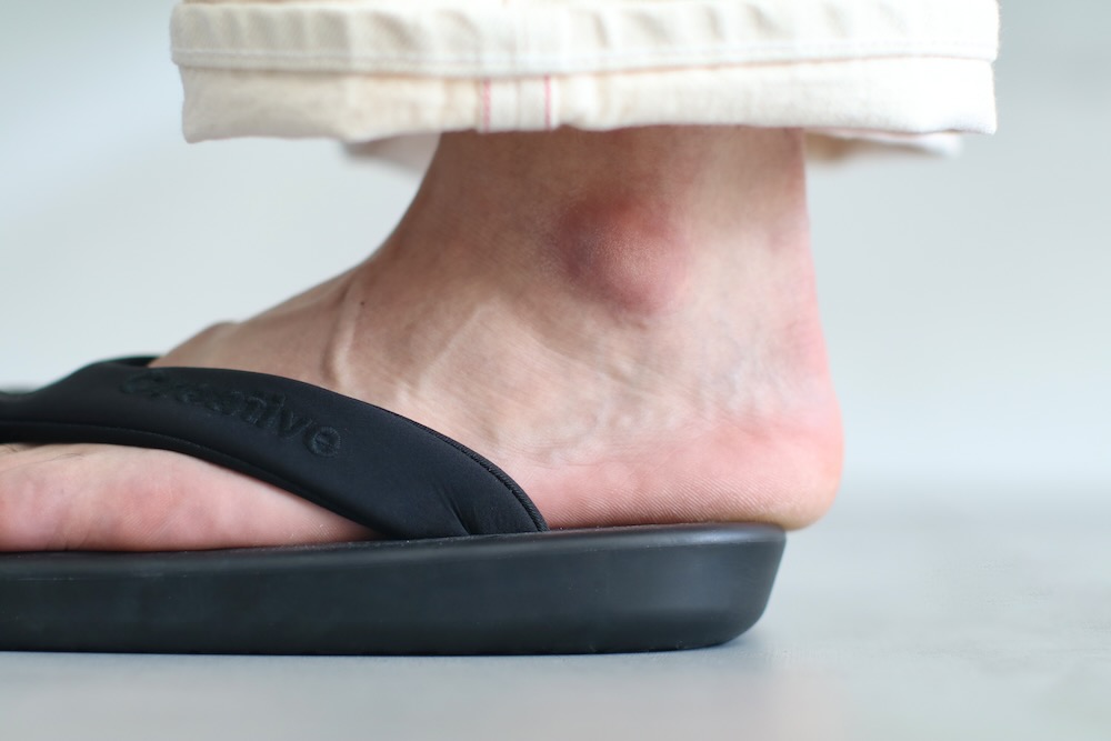 limitedOJOJO NAITO  itten. (祸 ʥȡߥåƥ)"BEACH SANDAL -wind water proof-"