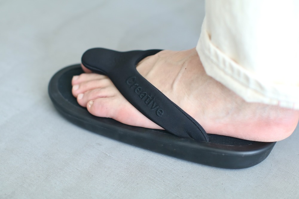 limitedOJOJO NAITO  itten. (祸 ʥȡߥåƥ)"BEACH SANDAL -wind water proof-"