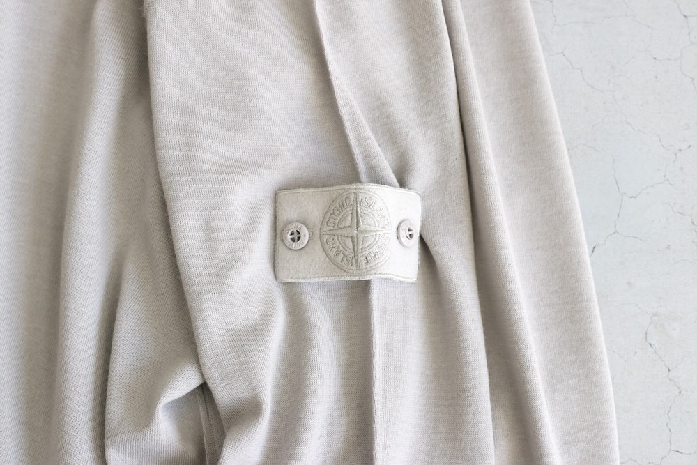 STONE ISLAND(ストーンアイランド ) 