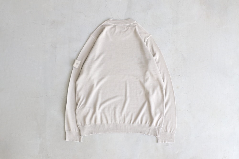STONE ISLAND(���ȡ��󥢥����� ) "STONE ISLAND GHOST PIECE - LIGHT RWS PURE WOOL CREW NECK KNIT"