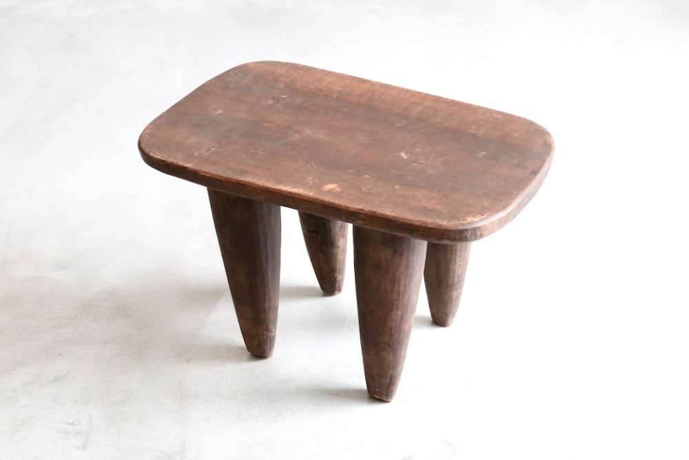 African Crafts (アフリカ工芸品) “セヌフォ族のスツール