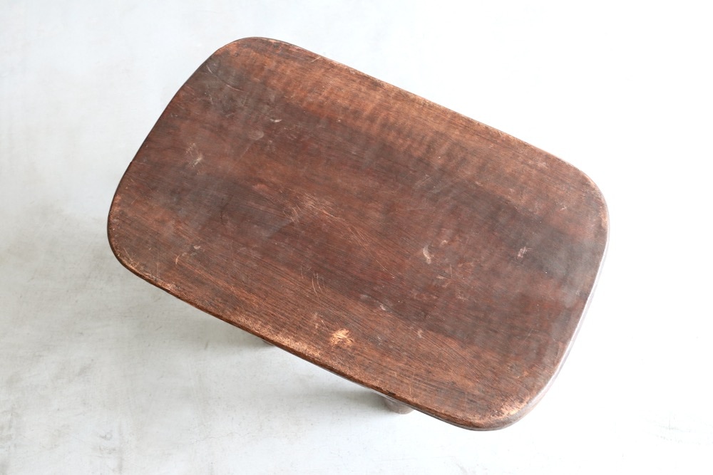 African Crafts (アフリカ工芸品) “セヌフォ族のスツール - LIGHT