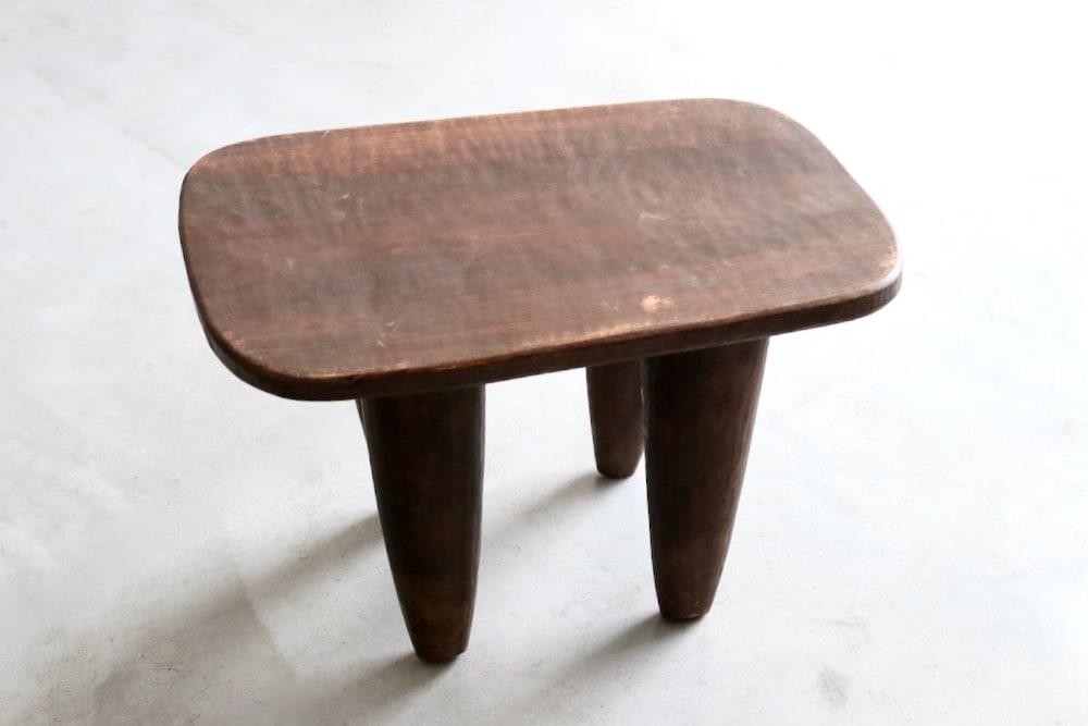African Crafts (アフリカ工芸品) “セヌフォ族のスツール - LIGHT