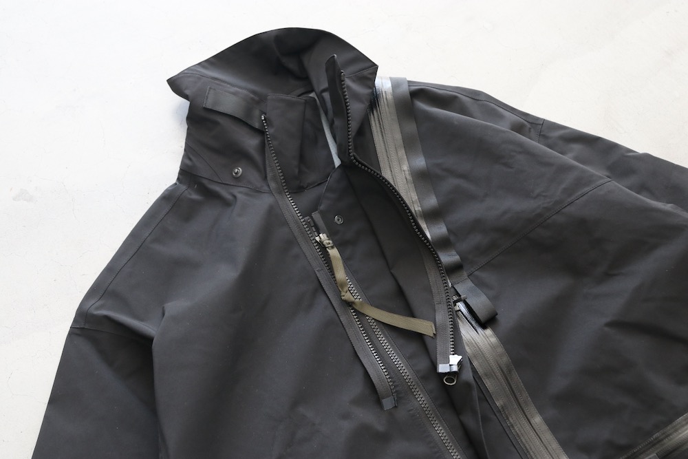 GORE-TEXACRONYM(˥) "J115-GT 3L Gore-Tex Pro Interops Jacket"