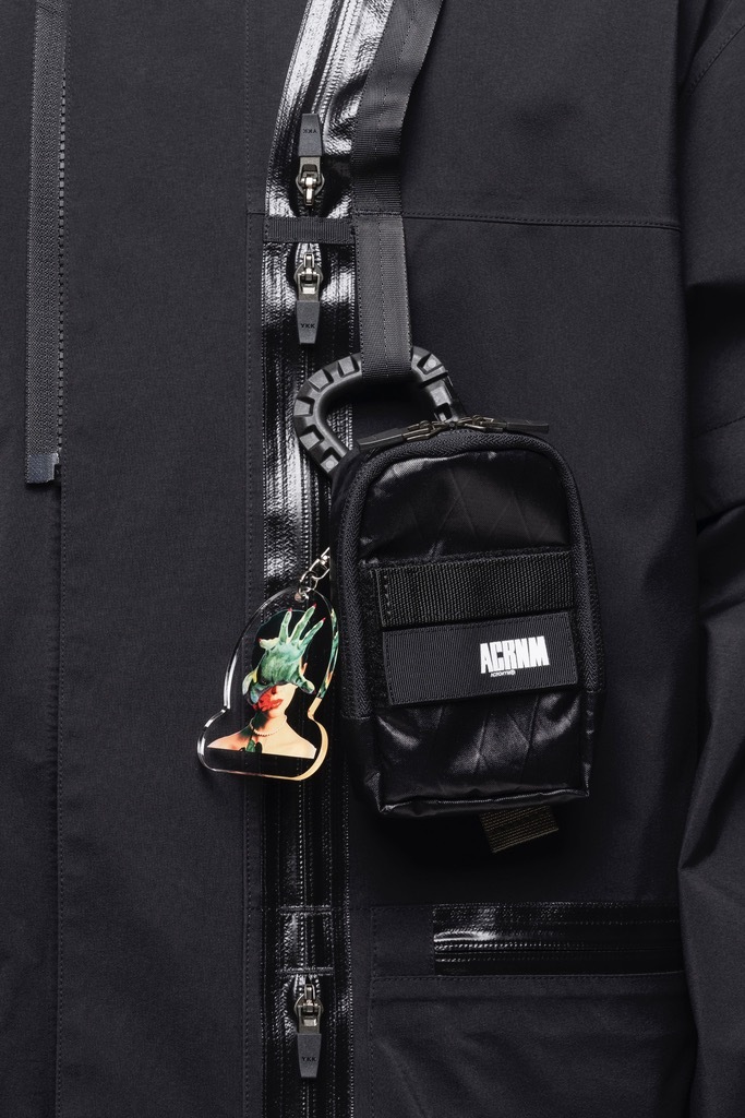 GORE-TEXACRONYM(˥) "J115-GT 3L Gore-Tex Pro Interops Jacket"