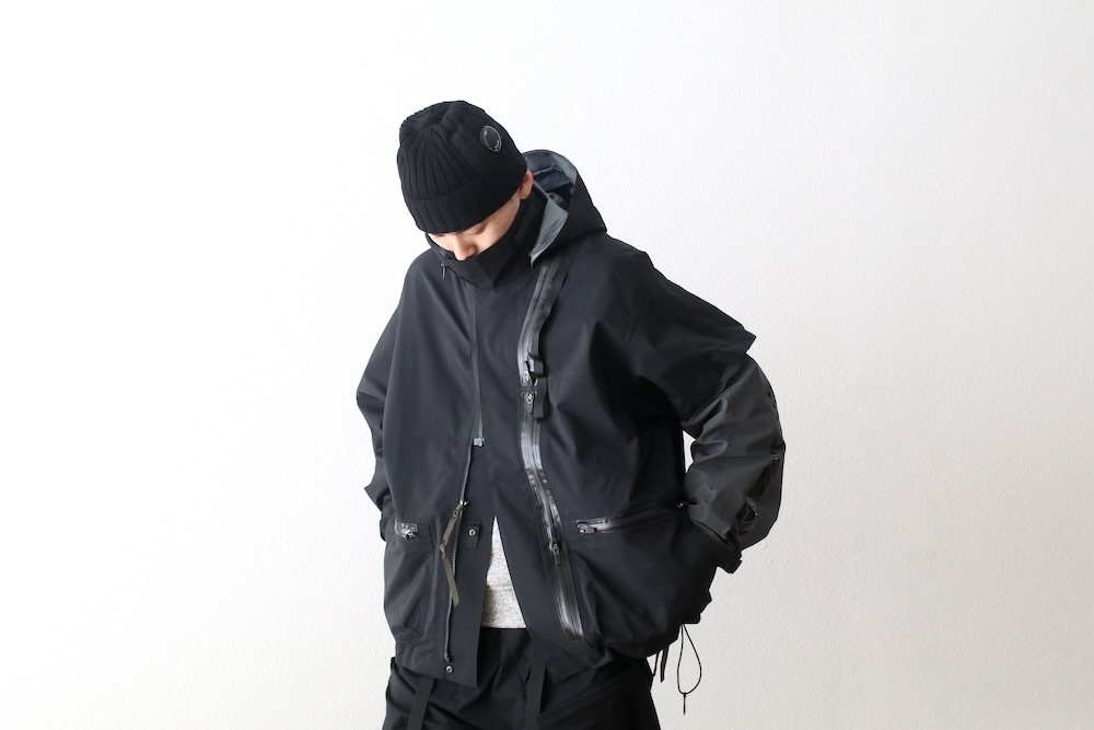 GORE-TEXACRONYM(˥) "J115-GT 3L Gore-Tex Pro Interops Jacket"