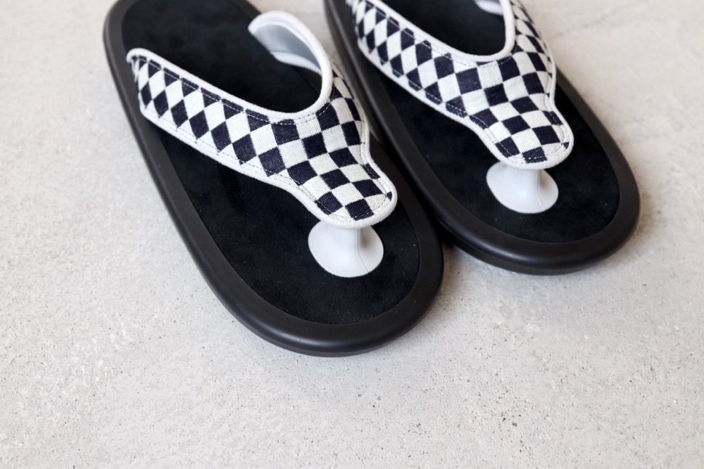 ��limited��OJOJO NAITO �� itten. (�����祸�� �ʥ��ȡ��ߥ��åƥ�)"BEACH SANDAL -checkered flag-"