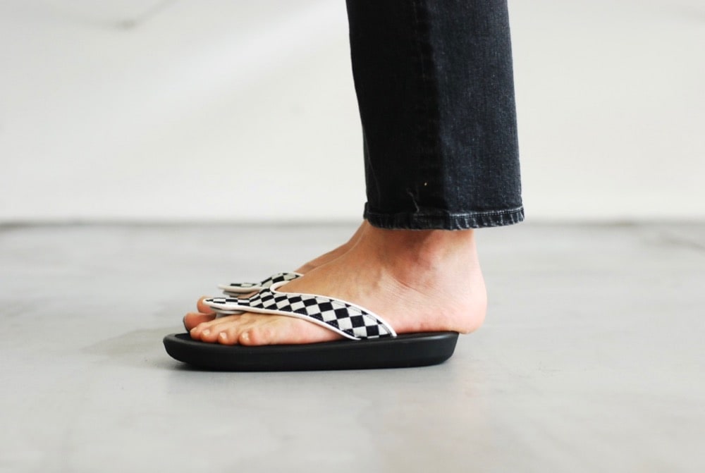 ��limited��OJOJO NAITO �� itten. (�����祸�� �ʥ��ȡ��ߥ��åƥ�)"BEACH SANDAL -checkered flag-"