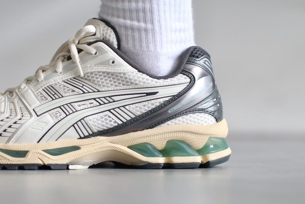 ASICS (アシックス) 