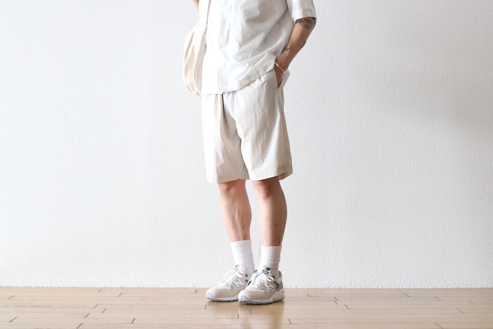 ATON (ȥ) "TRAVEL NYLON WIDE EASY SHORTS"