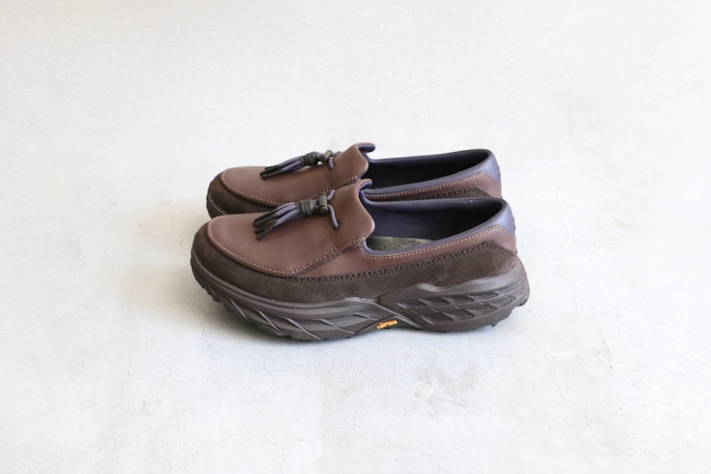HOKA ONE ONE (ホカ オネ オネ) 