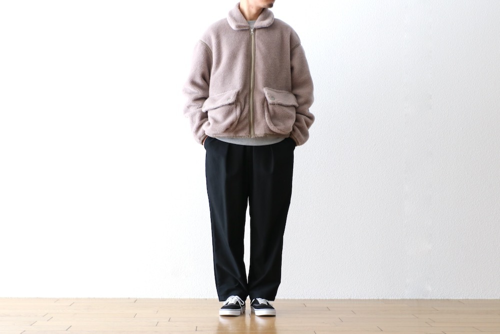 C.E(��������) "COLLARED BOA ZIP UP"