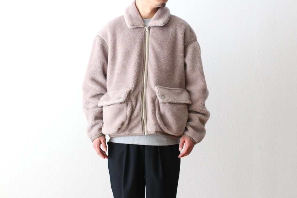C.E(��������) "COLLARED BOA ZIP UP"
