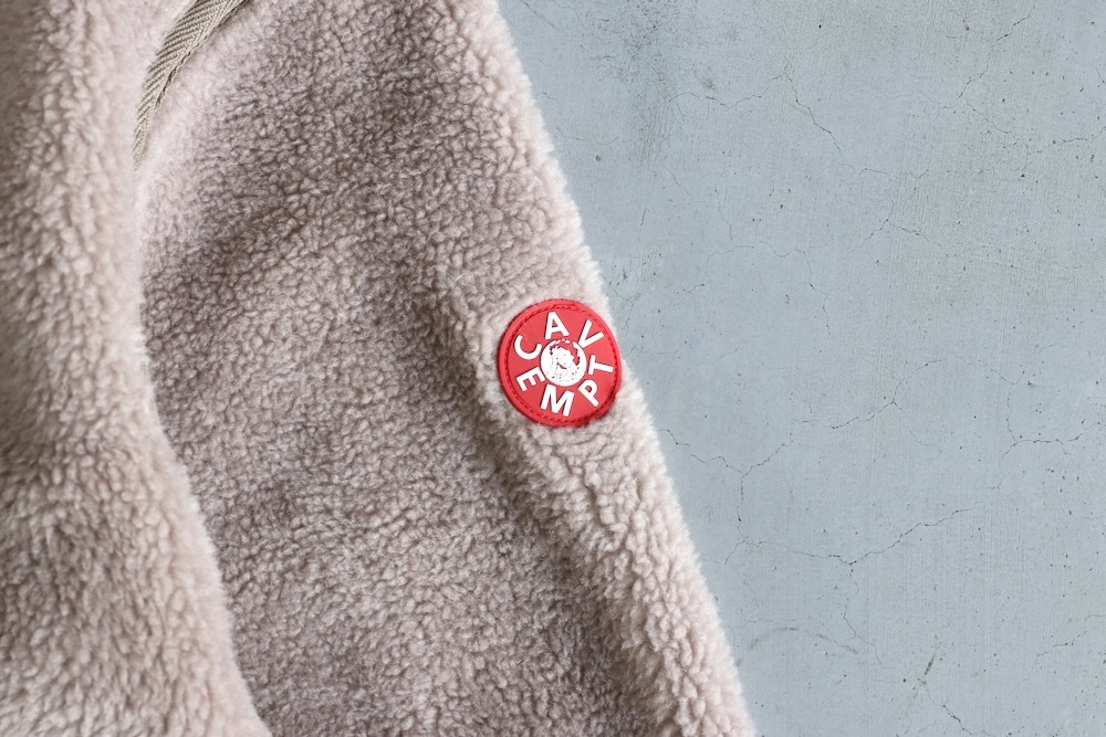 C.E(��������) "COLLARED BOA ZIP UP"